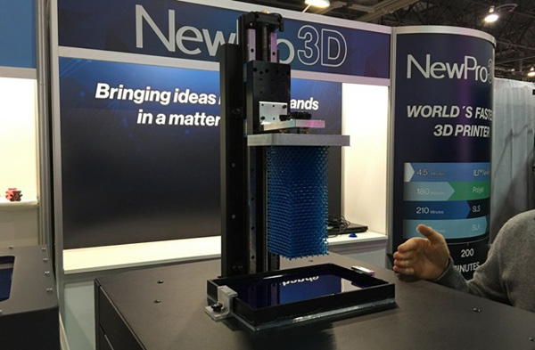 NewPro 3D 智能液體界面技術讓3D打印提速